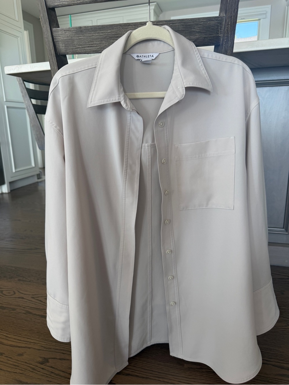 Athleta Men's Casual Button-Down Shirt in Light Taupe
